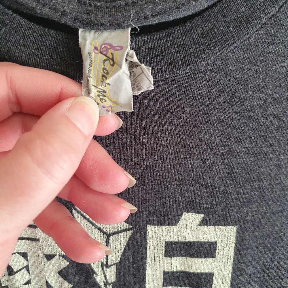 Power Rangers Tee - Picture 2 of 5